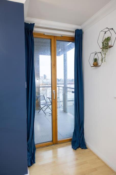 Morden London Apartment, By The Sea With Free Parking Londres Exterior foto